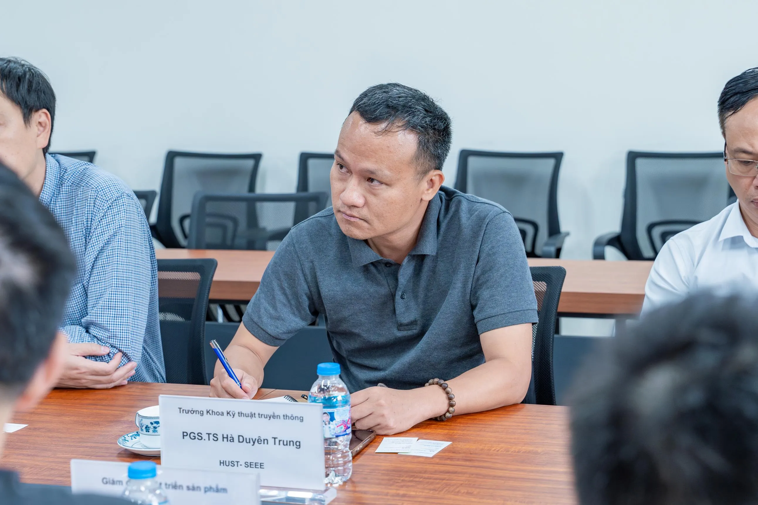 Lễ ký kết MoU SEEE - Luxshare ICT Nghệ An 7