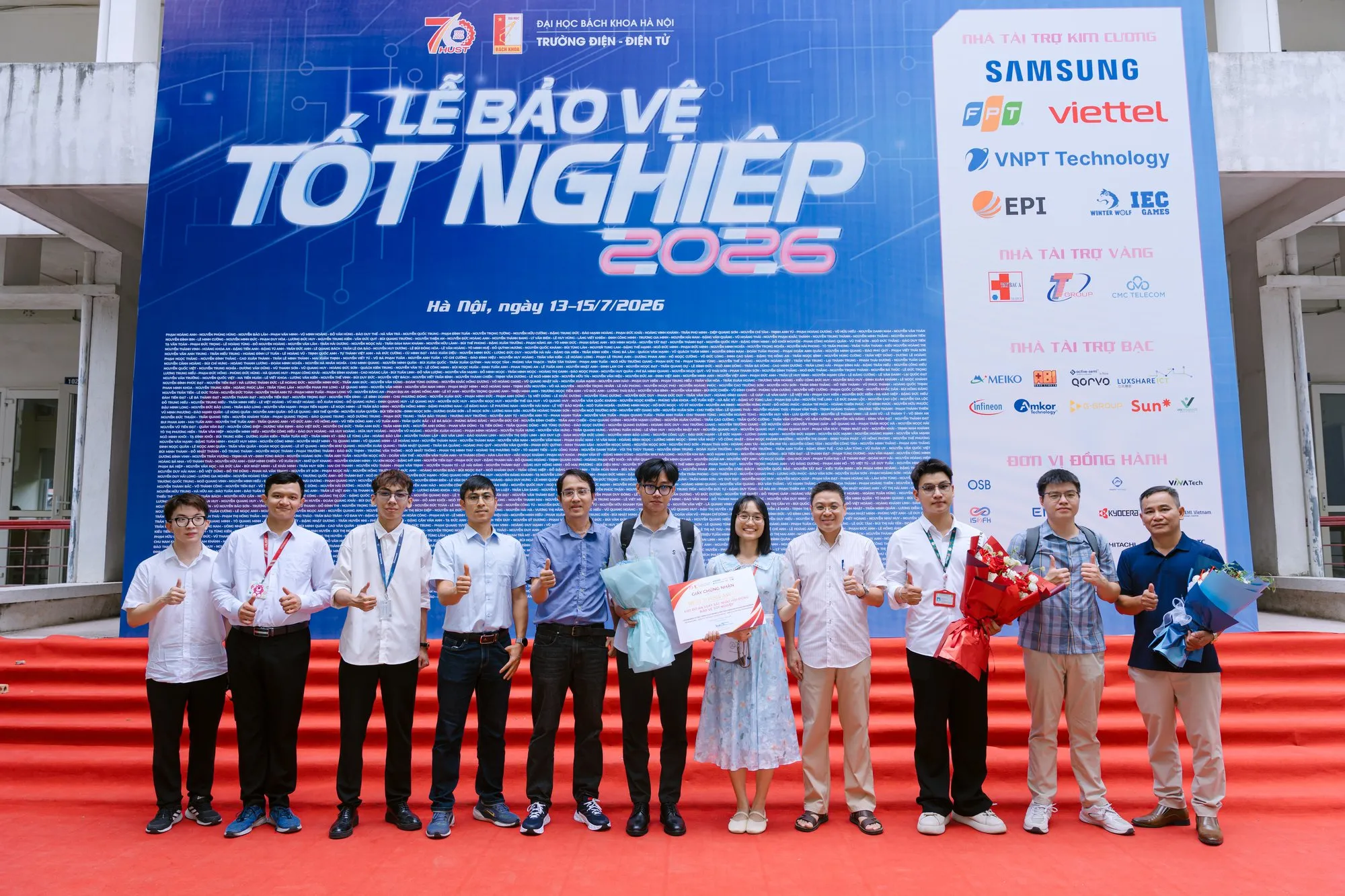 Đợt bảo vệ tốt nghiệp học kỳ 2025.2 Trường Điện - Điện tử - ảnh 39