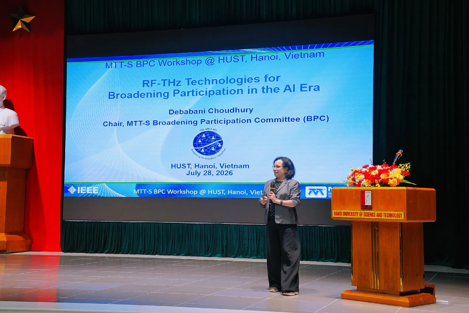 TS. Debabani Choudhury - Chủ tịch Ủy ban BPC của IEEE MTT-S - chia sẻ về xu hướng công nghệ RF ở dải tần THz trong thời đại Trí tuệ nhân tạo