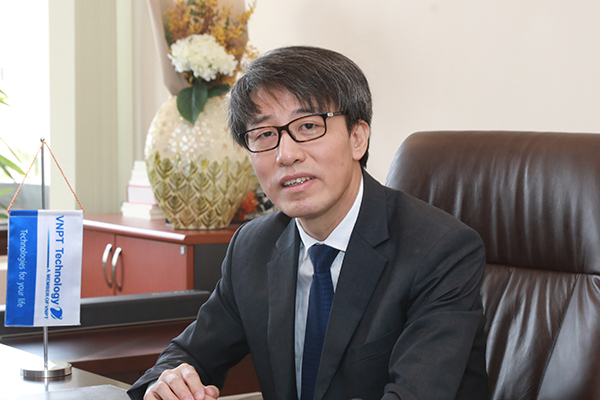 Ông Trần Hữu Quyền