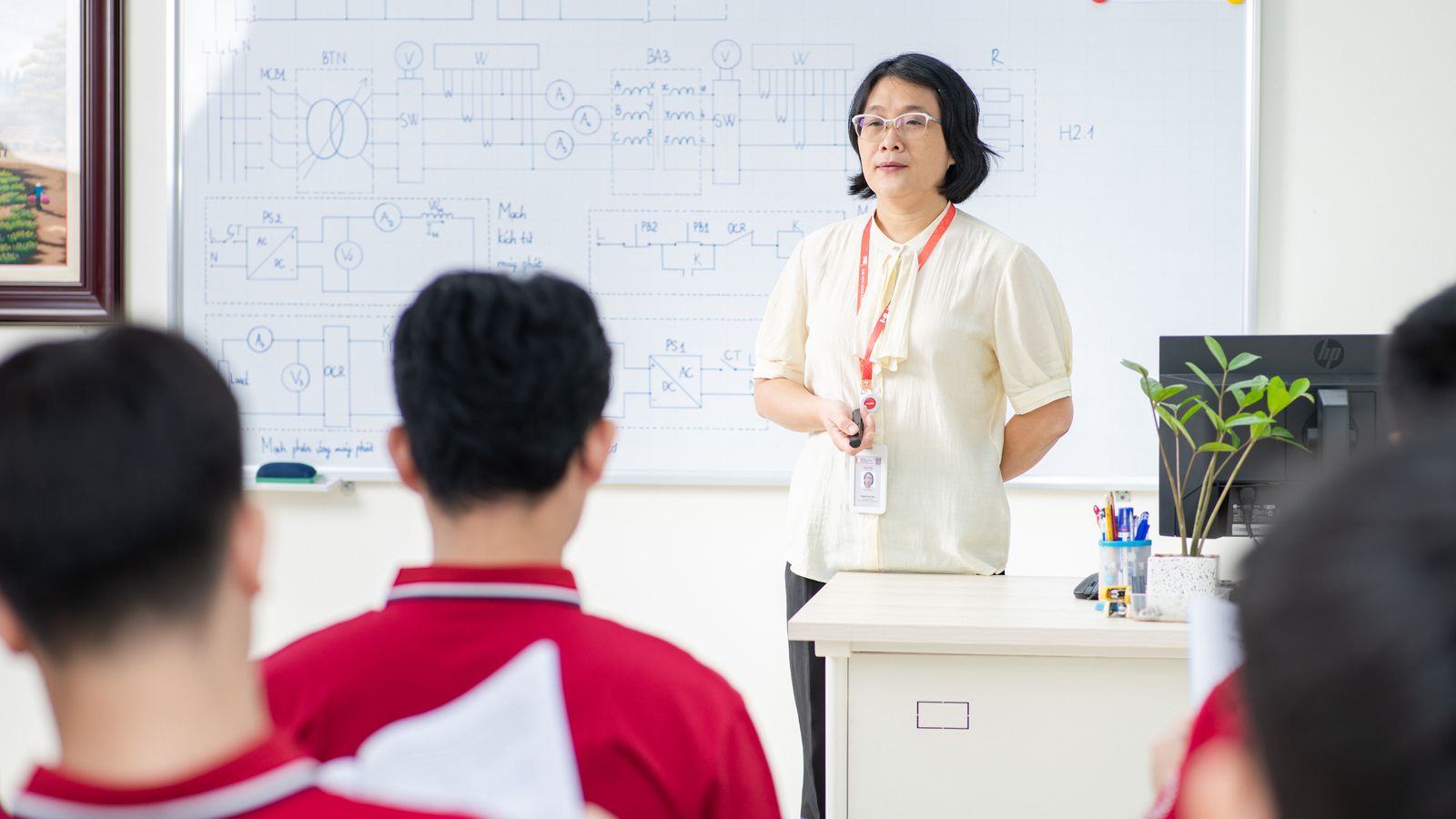 Hệ thống điện và năng lượng tái tạo (CT tiên tiến)